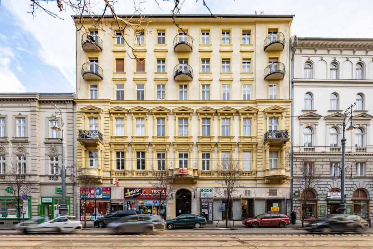 Vamhaz Boulevard Apartments Будапешт Екстер'єр фото